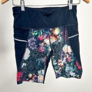 Athleta Floral Black Biker Shorts Size Small Women’s Pockets